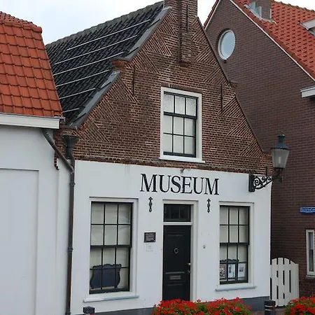 Bed & Breakfast Bed And No Breakfast Joy 3*