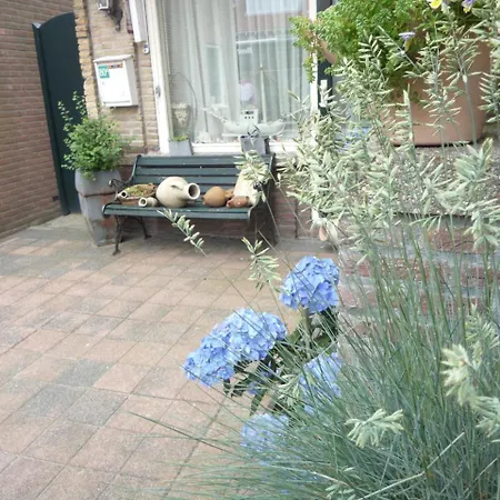 Bed And No Breakfast Joy Noordwijk