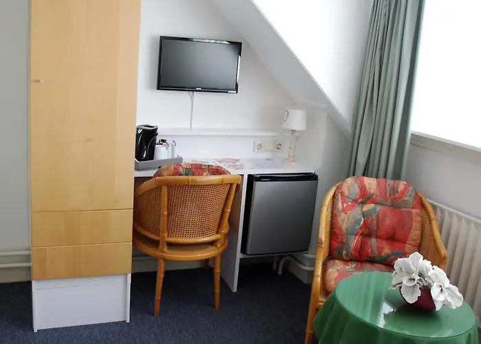 Bed & Breakfast Bed And No Breakfast Joy