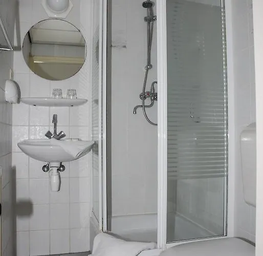 Bed And No Breakfast Joy