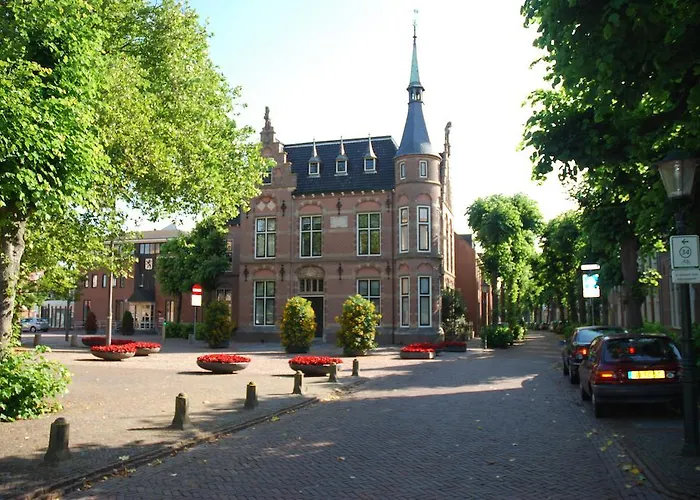 Bed And No Breakfast Joy